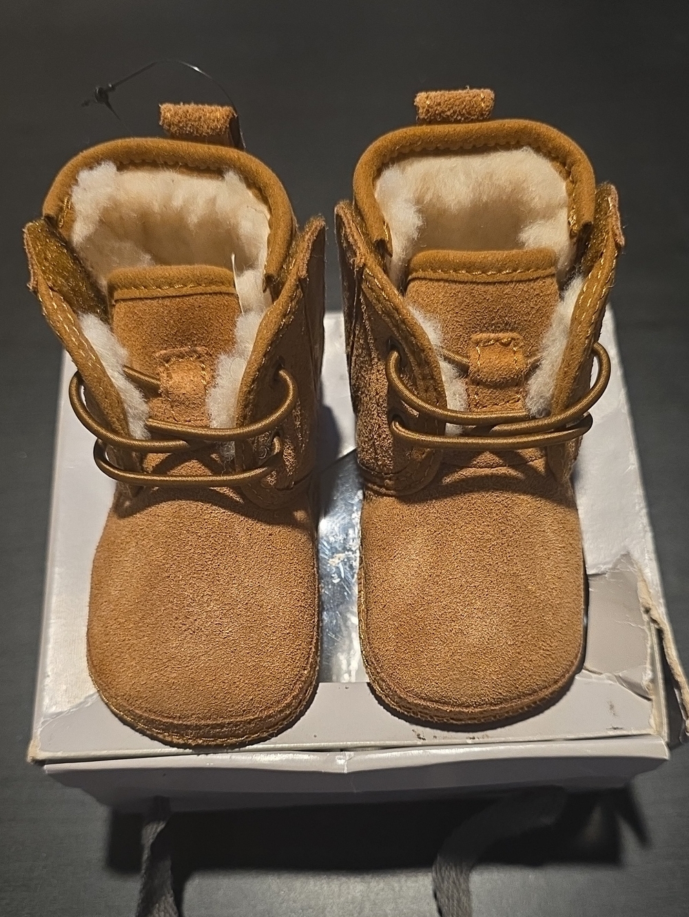 UGG® Neumel Chukka Boot - Baby / Toddler - Chestnut Size 2/3 (2-6 Months)